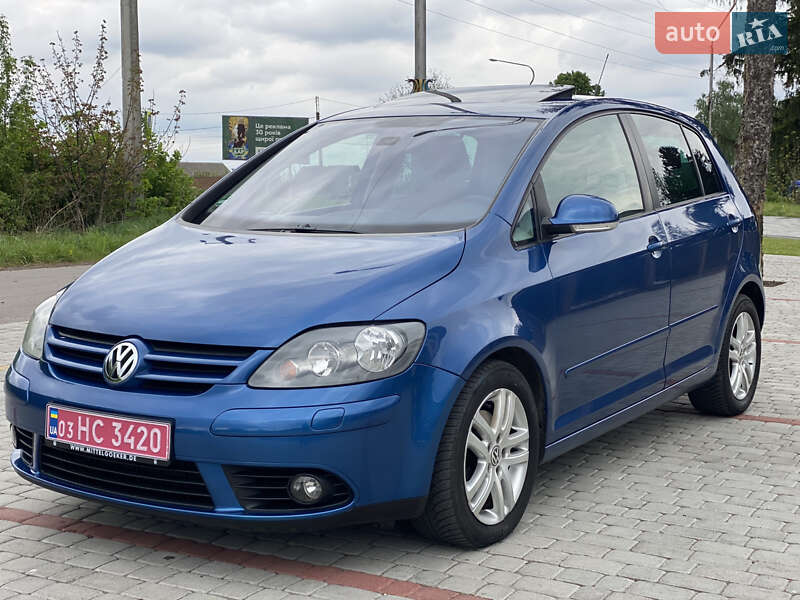 Хетчбек Volkswagen Golf Plus 2008 в 
