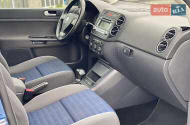 Хетчбек Volkswagen Golf Plus 2008 в 