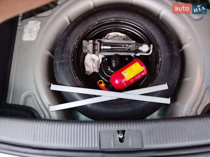 Хетчбек Volkswagen Golf Plus 2008 в Іршаві