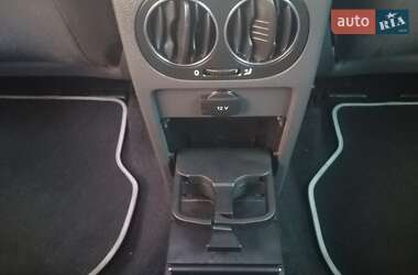 Хетчбек Volkswagen Golf Plus 2008 в 