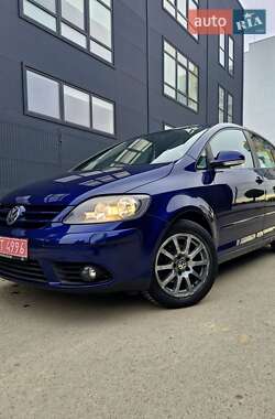 Хэтчбек Volkswagen Golf Plus 2008 в 