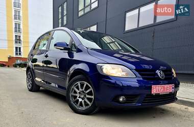 Хэтчбек Volkswagen Golf Plus 2008 в 