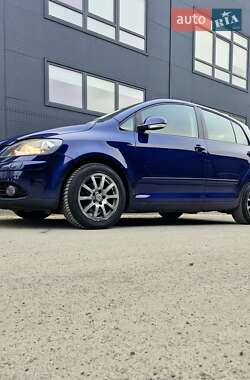 Хэтчбек Volkswagen Golf Plus 2008 в 