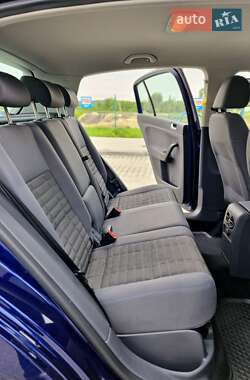 Хэтчбек Volkswagen Golf Plus 2008 в 