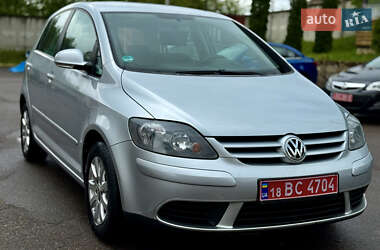 Хэтчбек Volkswagen Golf Plus 2006 в 