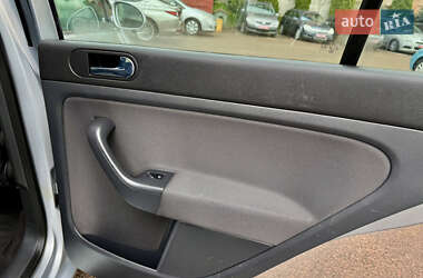 Хэтчбек Volkswagen Golf Plus 2006 в 