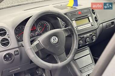 Хетчбек Volkswagen Golf Plus 2005 в 