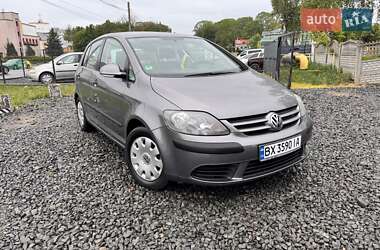 Хетчбек Volkswagen Golf Plus 2005 в 