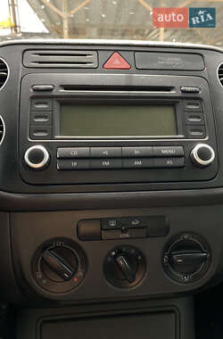 Хэтчбек Volkswagen Golf Plus 2005 в 