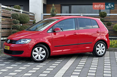 Хетчбек Volkswagen Golf Plus 2012 в 