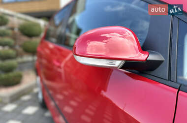 Хетчбек Volkswagen Golf Plus 2012 в 