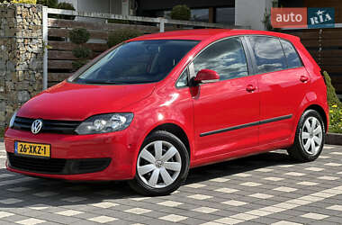Хетчбек Volkswagen Golf Plus 2012 в 
