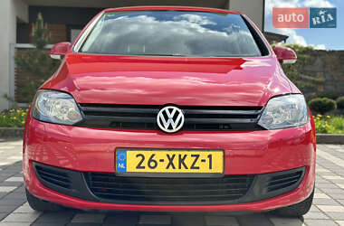 Хетчбек Volkswagen Golf Plus 2012 в 