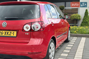 Хетчбек Volkswagen Golf Plus 2012 в 