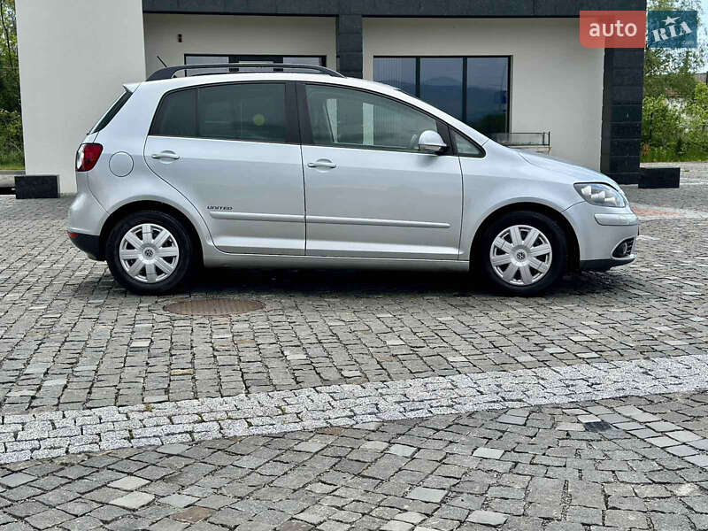 Хетчбек Volkswagen Golf Plus 2008 в Іршаві