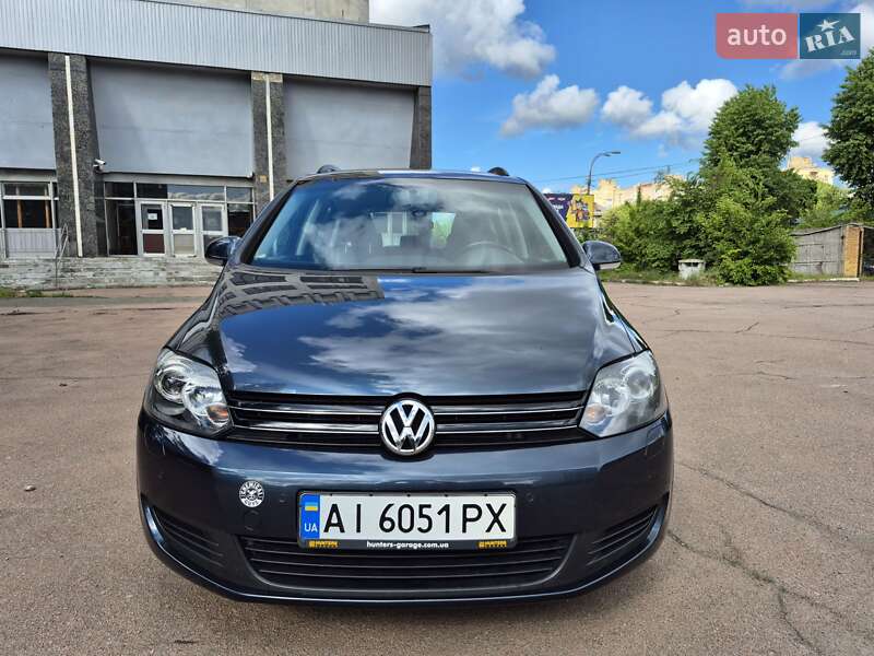 Хэтчбек Volkswagen Golf Plus 2009 в 
