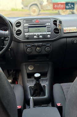 Хетчбек Volkswagen Golf Plus 2006 в 
