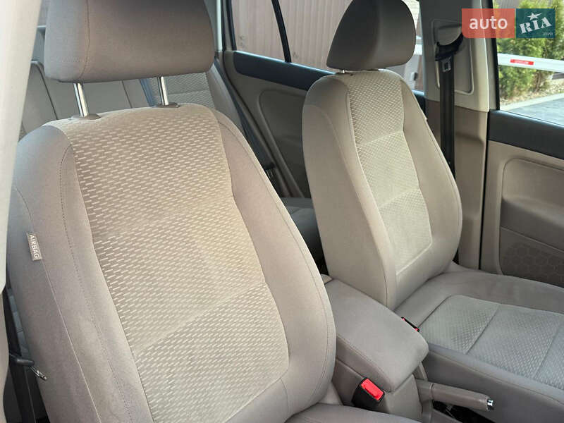 Хетчбек Volkswagen Golf Plus 2009 в Вінниці