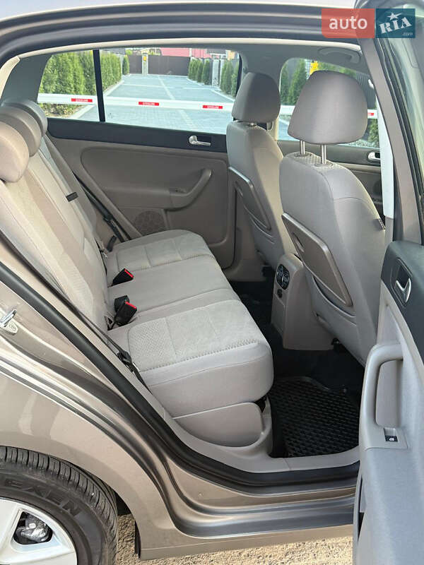 Хетчбек Volkswagen Golf Plus 2009 в Вінниці