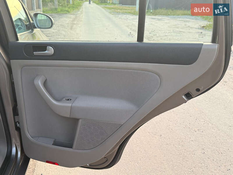 Хетчбек Volkswagen Golf Plus 2009 в Вінниці