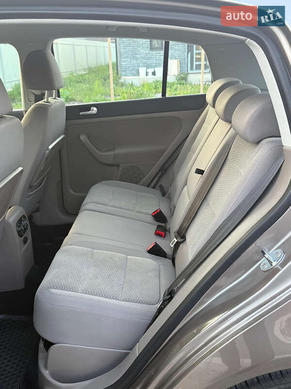 Хетчбек Volkswagen Golf Plus 2009 в Вінниці