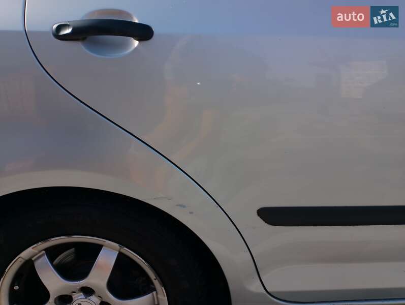 Хетчбек Volkswagen Golf Plus 2008 в Гостомелі