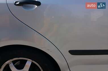 Хэтчбек Volkswagen Golf Plus 2008 в 