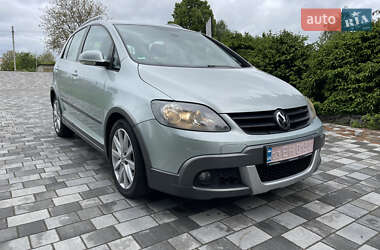 Хэтчбек Volkswagen Golf Plus 2008 в 