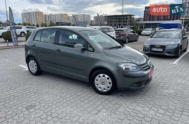 Хэтчбек Volkswagen Golf Plus 2005 в 