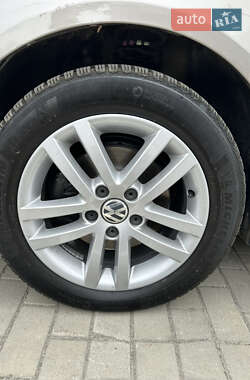 Хетчбек Volkswagen Golf Plus 2010 в 