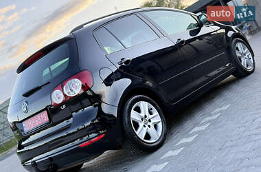 Хетчбек Volkswagen Golf Plus 2010 в 