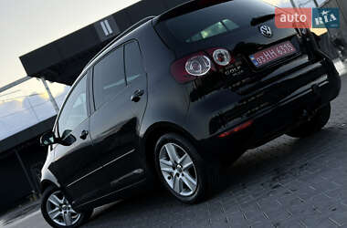 Хетчбек Volkswagen Golf Plus 2010 в 