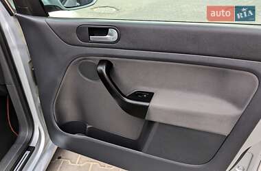 Хетчбек Volkswagen Golf Plus 2006 в 