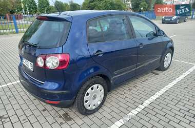 Хетчбек Volkswagen Golf Plus 2006 в 