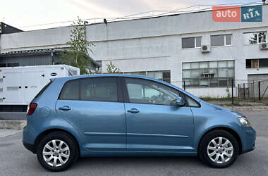 Хэтчбек Volkswagen Golf Plus 2005 в 