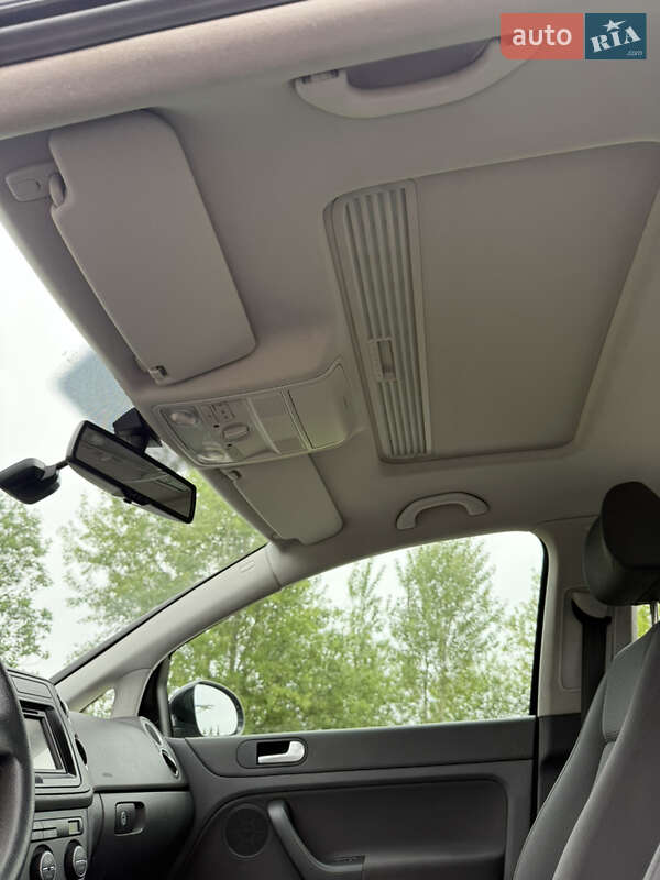 Хэтчбек Volkswagen Golf Plus 2006 в Нововолынске