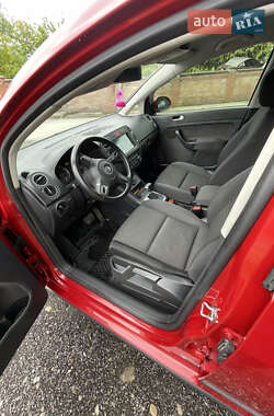 Хетчбек Volkswagen Golf Plus 2010 в 