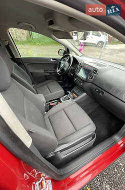 Хетчбек Volkswagen Golf Plus 2010 в 