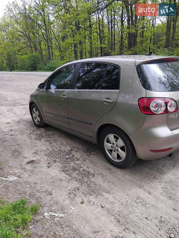 Хэтчбек Volkswagen Golf Plus 2011 в Виннице