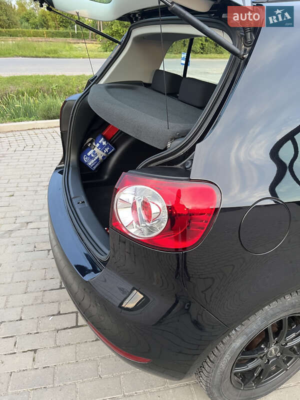 Хетчбек Volkswagen Golf Plus 2010 в Нововолинську