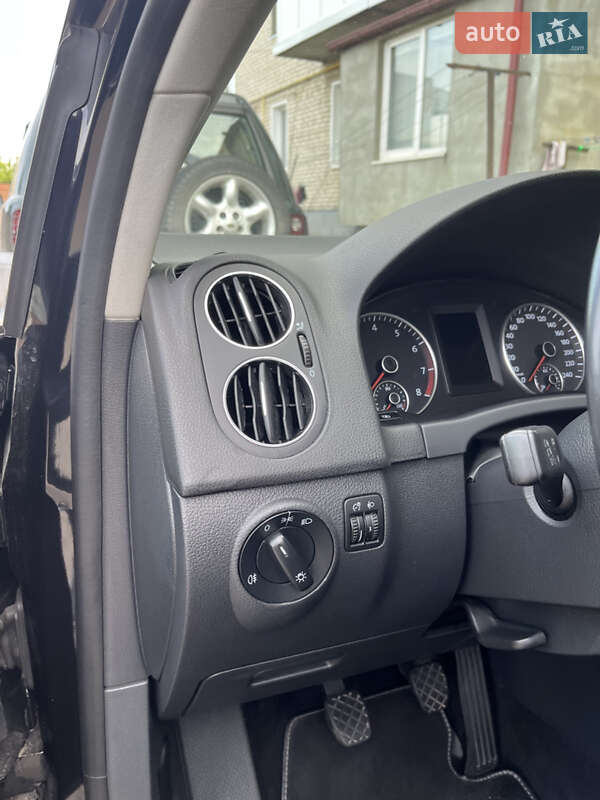 Хетчбек Volkswagen Golf Plus 2010 в Нововолинську