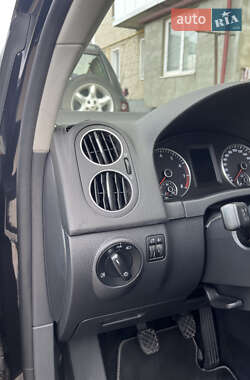 Хэтчбек Volkswagen Golf Plus 2010 в 