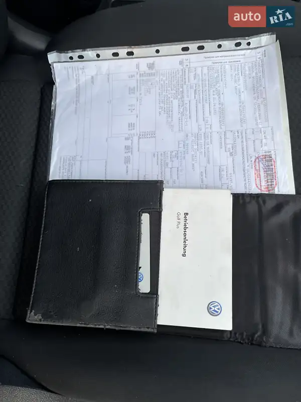 Хетчбек Volkswagen Golf Plus 2010 в Нововолинську документ