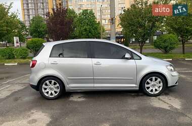 Хэтчбек Volkswagen Golf Plus 2005 в 
