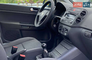 Хэтчбек Volkswagen Golf Plus 2005 в 