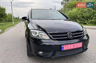 Хэтчбек Volkswagen Golf Plus 2009 в 