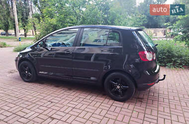 Хэтчбек Volkswagen Golf Plus 2005 в 
