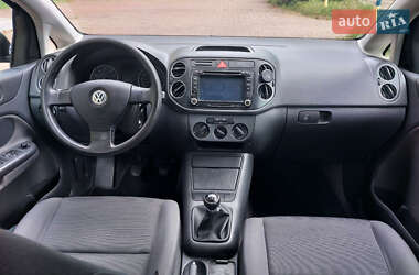 Хэтчбек Volkswagen Golf Plus 2005 в 