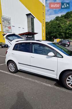 Хэтчбек Volkswagen Golf Plus 2011 в 