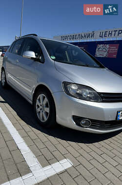 Хетчбек Volkswagen Golf Plus 2009 в 